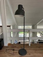 Vloerlamp met grote kap, Ophalen, Gebruikt, Metaal, Modern