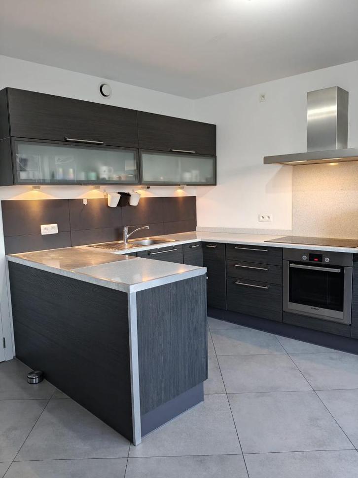 Cuisine complète, Maison & Meubles, Cuisine | Cuisines complètes, Utilisé, Cuisine en U, Brun, Granit ou Pierre, Enlèvement