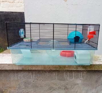 Grote hamsterkooi  beschikbaar voor biedingen