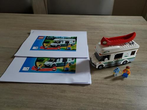 Lego 60057 Camper van  Niet compleet , mist 4 onderdelen! 2, Kinderen en Baby's, Speelgoed | Duplo en Lego, Zo goed als nieuw