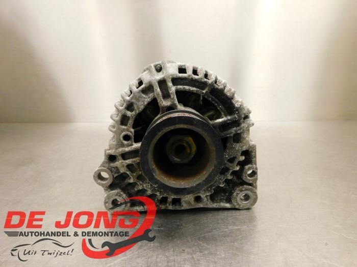 Dynamo van een Volkswagen Golf, Auto-onderdelen, Motor en Toebehoren, Volkswagen, Gebruikt, 3 maanden garantie, Ophalen of Verzenden