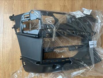 BMW 5-serie G30 G31 binnenbumpersteun beschikbaar voor biedingen