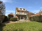 Maison à louer à Wezembeek-Oppem, 6 chambres, 230 m², Vrijstaande woning, 6 kamers