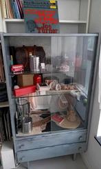 🔸️🔹Urgent jolie vitrine 2 tiroirs bois laiton vintage, Maison & Meubles, Chambre à coucher | Matelas & Sommiers, Queen size
