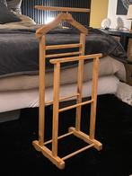 Petit valet / porte-vêtement pliable en bois, Ophalen, Gebruikt, 100 tot 150 cm, Staande kapstok