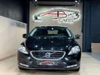 Volvo V40 2.0 D2 * GARANTIE 12 MOIS * (bj 2016), Stof, Gebruikt, 4 cilinders, 1969 cc