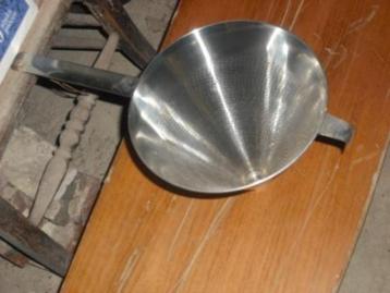 Inox trechter zeef - vergiet in trechtervorm -21 cm diameter beschikbaar voor biedingen