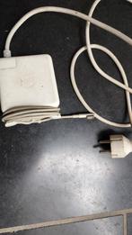 Apple MacBook Pro oplader (oude generatie), Computers en Software, Laptop-opladers, Ophalen of Verzenden, Gebruikt