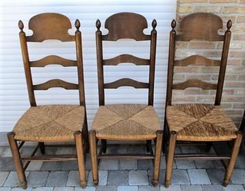 6 eetkamerstoelen beschikbaar voor biedingen