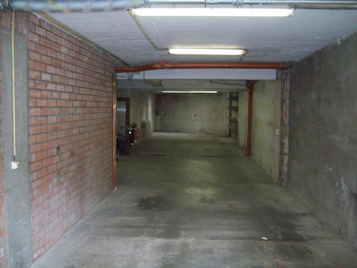 kiel antw 200 M2 opslagplaats in  2 grote verbonden garages, Immo, Appartementen en Studio's te huur, Provincie Antwerpen, 50 m² of meer
