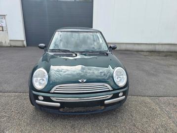 Mini Cooper 1.6 benzine beschikbaar voor biedingen