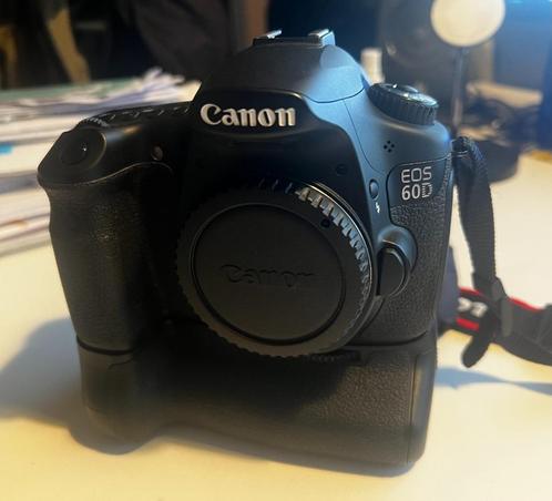 Canon EOS 60D + Sigma 55-200 + Grip + Tas, Audio, Tv en Foto, Fotocamera's Digitaal, Zo goed als nieuw, Spiegelreflex, Canon, 4 t/m 7 keer