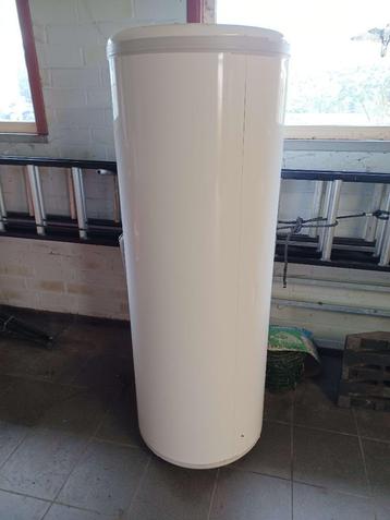 Buffervat warm water opslag 300l beschikbaar voor biedingen
