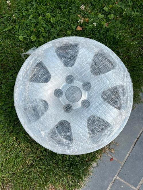 Originele Audi wieldop 16 inch, Auto diversen, Wieldoppen, Zo goed als nieuw, Ophalen