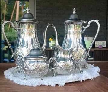 Vintage verzilverde set koffiepot, theepot, melk en suiker beschikbaar voor biedingen