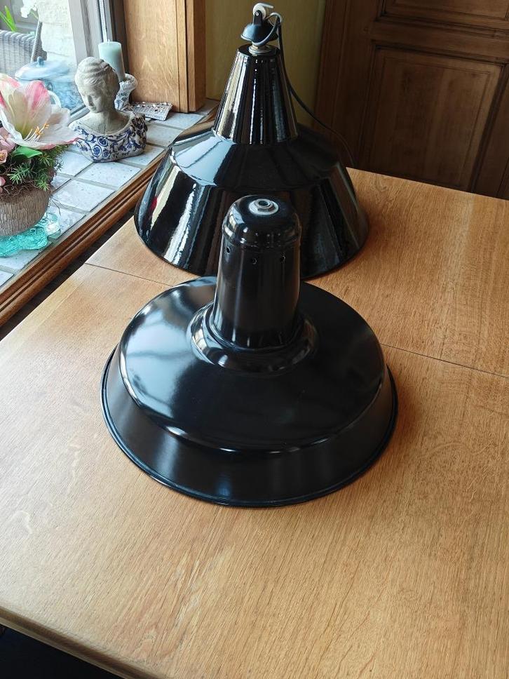 INDUSTRIËLE EMAILLE HANGLAMPEN ZWART, Huis en Inrichting, Lampen | Hanglampen, Zo goed als nieuw, Minder dan 50 cm, Glas, Kunststof