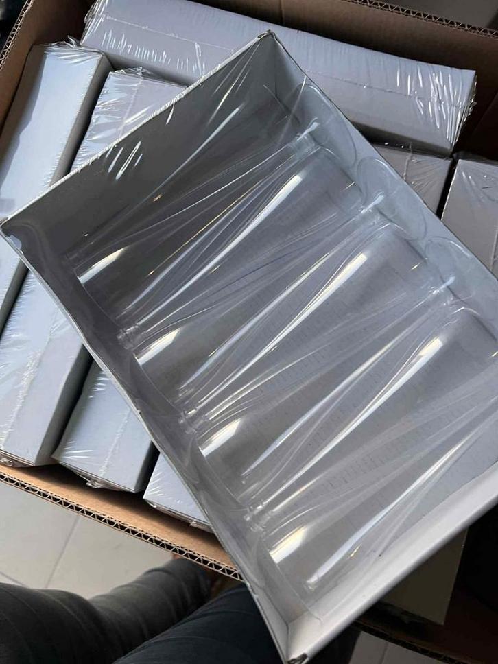 Gros lot de verres en plastique jetables environ 960 pièces, Verzamelen, Glas en Drinkglazen, Nieuw, Overige typen, Ophalen