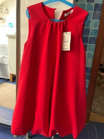 Robe rouge Zara taille 152 beschikbaar voor biedingen