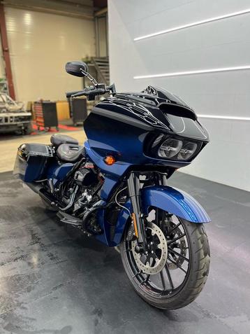Harley-davidson Road Glide CVO  beschikbaar voor biedingen