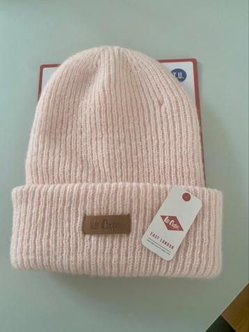 Beanie Lee Cooper  beschikbaar voor biedingen