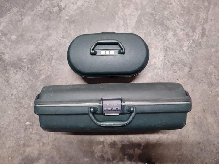 VALISE DE VOYAGE, Bijoux, Sacs & Beauté, Valises, Utilisé, Plastique dur, 50 à 60 cm, Moins de 35 cm, Clé, Roulettes, Enlèvement