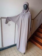 Abaya met hijab aan 1 maat tot 48/50, Kleding | Dames, Beige, Maat 46/48 (XL) of groter, Nieuw, Ophalen of Verzenden