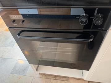 Four à convection Zanussi avec grill, Electroménager, Enlèvement, Comme neuf, Gril