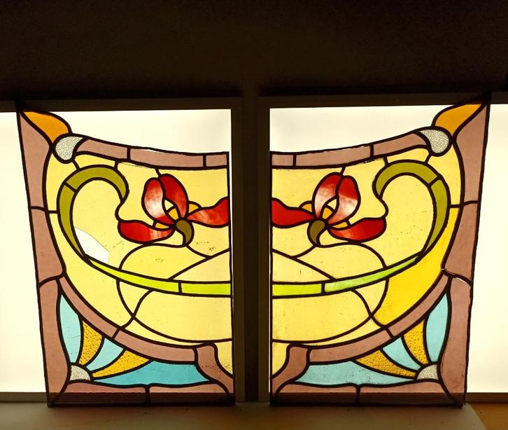 2 glas-in-lood ramen art nouveau, Antiek en Kunst, Antiek | Glaswerk en Kristal, Ophalen