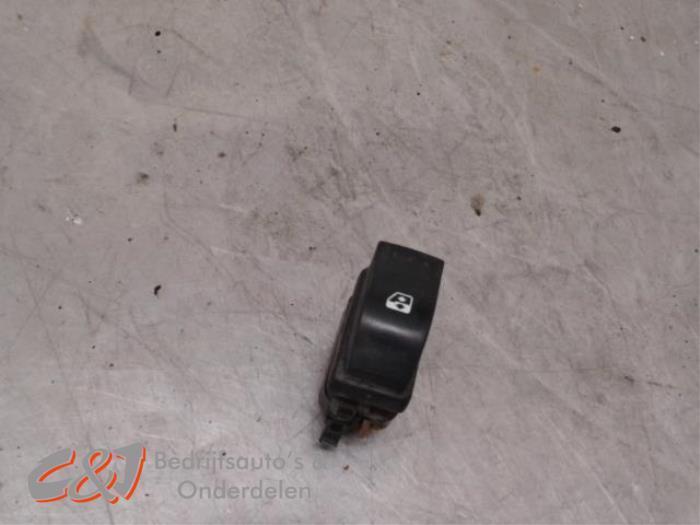Elektrisch Raam Schakelaar van een Renault Trafic, Auto-onderdelen, Dashboard en Schakelaars, Renault, Gebruikt, 3 maanden garantie