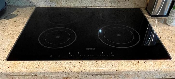 Taque induction SIEMENS 70 cm réf EH77E501E/02, Electroménager, Tables de cuisson, Utilisé, Encastré, 4 zones de cuisson, Enlèvement