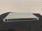Unifi USW-48 netwerk switch, Computers en Software, Netwerk switches, Ophalen of Verzenden, Zo goed als nieuw