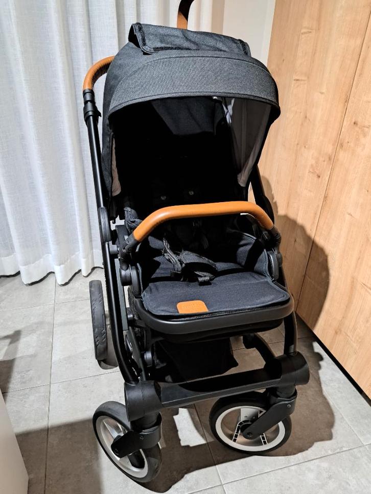 Buggy Mutsy Nio zwart met bruine details, Enfants & Bébés, Poussettes & Combinaisons, Comme neuf, Poussette, Mutsy, Voiture duo