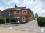 Te renoveren woning op grens Kuringen / Kiewit, 141 m², Hasselt, Provincie Limburg