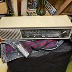 Grundig , oude radio . Stond jaren op zolder ., Audio, Tv en Foto, Ophalen of Verzenden, Zo goed als nieuw, Radio