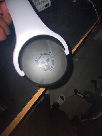 werk laptop Playstation 4 gaming headset nacon revolute 5pro, Online, À partir de 7 ans, Comme neuf, Autres genres