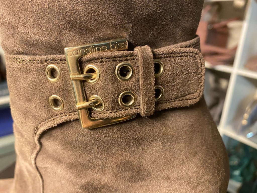 ② Bottines en daim taupe CAROLINE BISS 39 — Chaussures — 2ememain