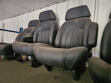  Nappa lederen zetels met armsteun voor project / camper beschikbaar voor biedingen