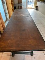Grote lange tafel ideaal voor (rommel)markt, Ophalen
