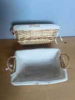 2 identieke broodmandjes, Enlèvement, Utilisé