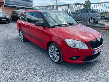 Skoda Fabia - RS 1.4 TSI DSG Automaat, Auto's, Skoda, Automaat, Euro 5, Zwart, 4 cilinders