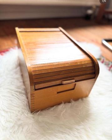 Houten fichebak, rolluikkastje beschikbaar voor biedingen