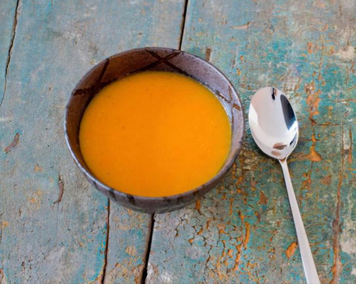 Pompoensoep e.a. 1kg plantapot + evt Orvalkaas/Orvalbier oud, Diversen, Levensmiddelen, Ophalen