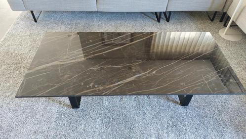 Salontafel met blad in marmerlook, Huis en Inrichting, Tafels | Salontafels, Zo goed als nieuw, Minder dan 50 cm, 50 tot 100 cm