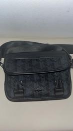 Sacoche lacoste, Bijoux, Sacs & Beauté, Sacs | Sacs à bandoulière, Autres marques, Cuir, Comme neuf, Enlèvement