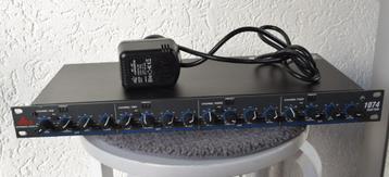 DBX 1074 quad gate beschikbaar voor biedingen