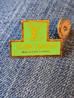 Spinnen van Louis Vuitton, Ophalen