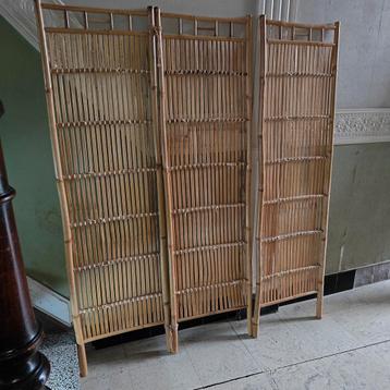 Vintage bamboe kamerschermen beschikbaar voor biedingen