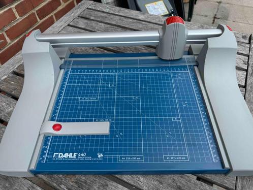DAHLE 440 professionele trimmer (snijtafel), Diversen, Bureau-accessoires, Zo goed als nieuw, Ophalen
