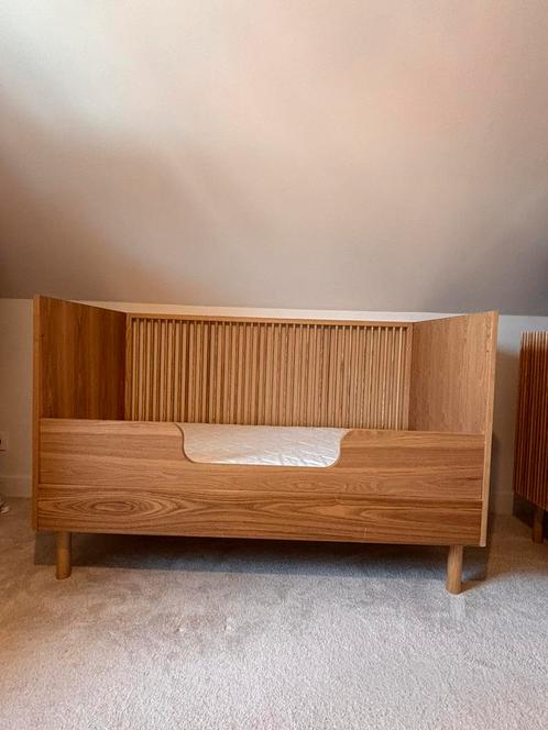 Quax Hai No Ki babybedje 140x70cm, Kinderen en Baby's, Kinderkamer | Bedden, Zo goed als nieuw, Lattenbodem, Ophalen