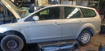 FORD FOCUS PORTIEREN LV+LA  BJ 2009 disponible aux enchères